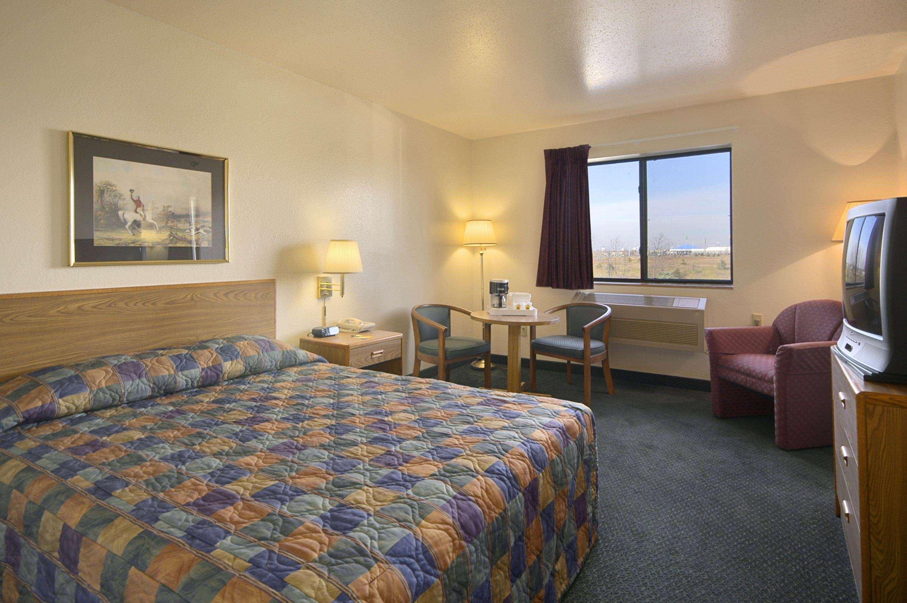 Travelodge By Wyndham Hudsonville Exterior photo